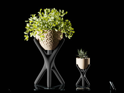 Triova Planter